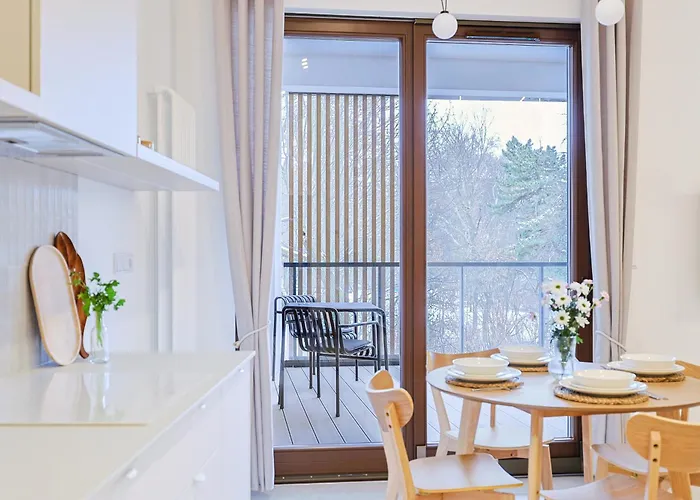 Yoga Zen, Z Tarasem I Widokiem Na Park *